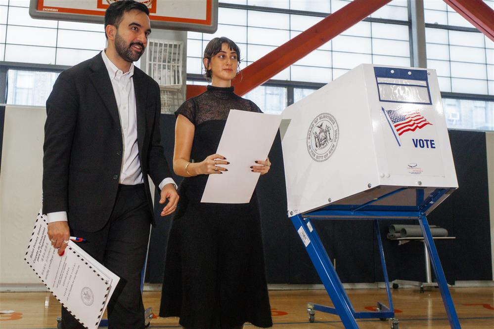 Ζόχραν Μαμντάνι - Ράμα Ντουβάτζι Ζόχραν Μαμντάνι - Ράμα Ντουβάτζι