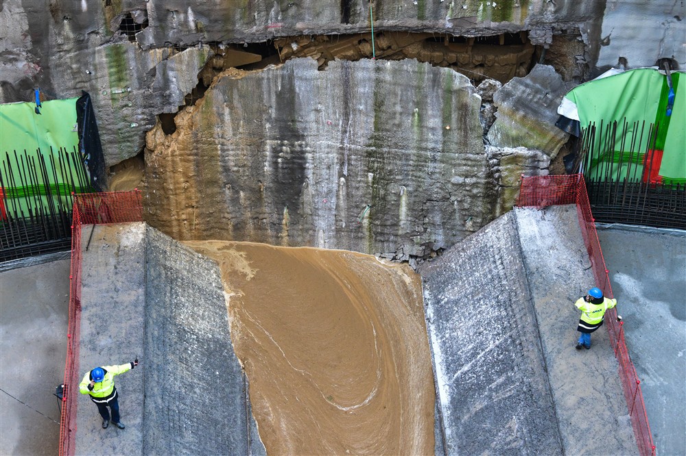 Μετροπόντικας Αθηνά - Γραμμή 4 Μετρό