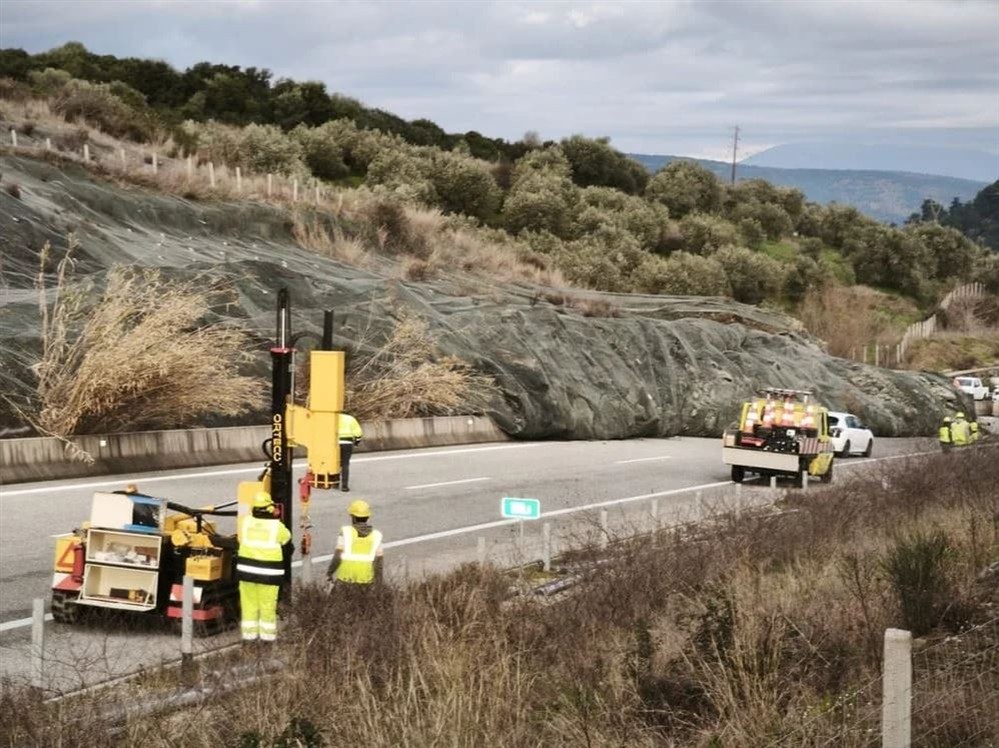 Ιόνια οδός- Κατολίσθηση