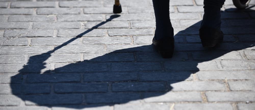 Ηλικιωμένη - Ηλικιωμένος - Ηλικιωμένοι Ηλικιωμένη - Ηλικιωμένος - Ηλικιωμένοι