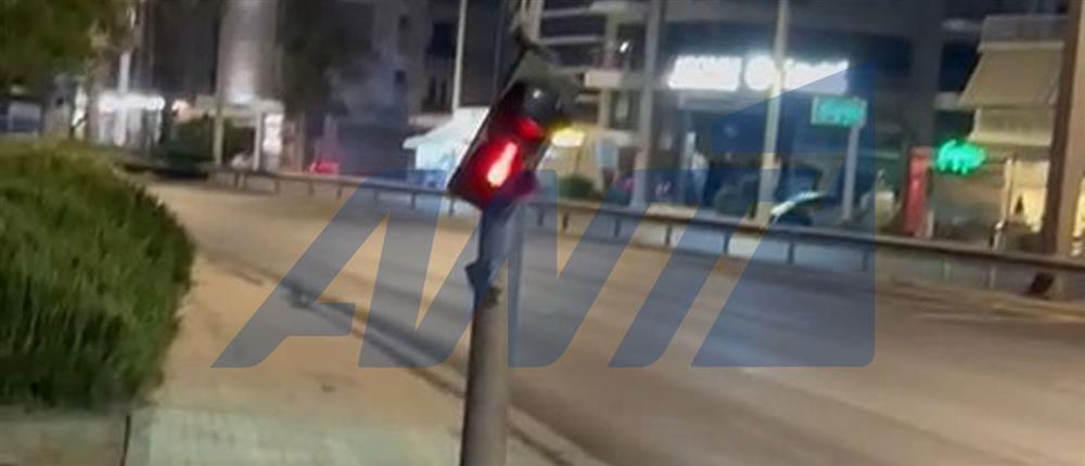 Λεωφόρος Ποσειδώνος: Τροχαίο με 4 τραυματίες