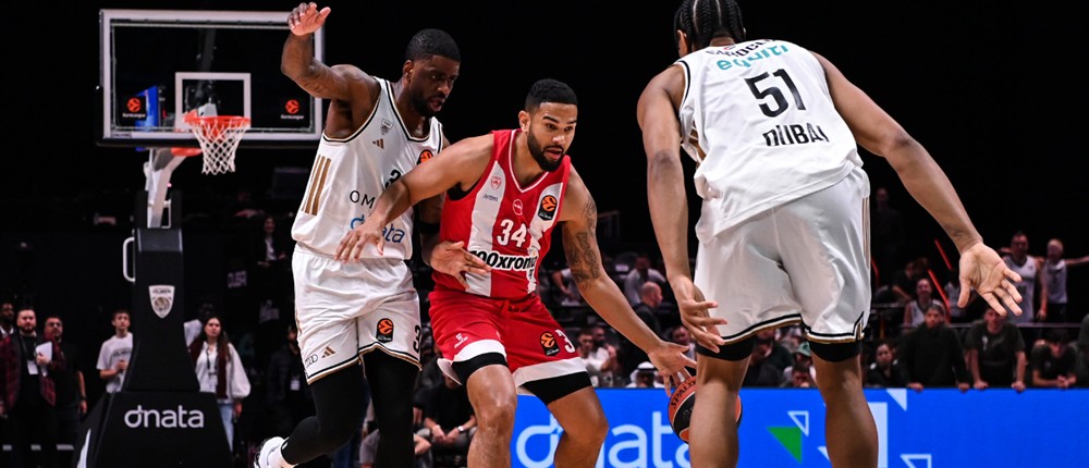 Ντουμπάι-Ολυμπιακός Ντουμπάι-Ολυμπιακός