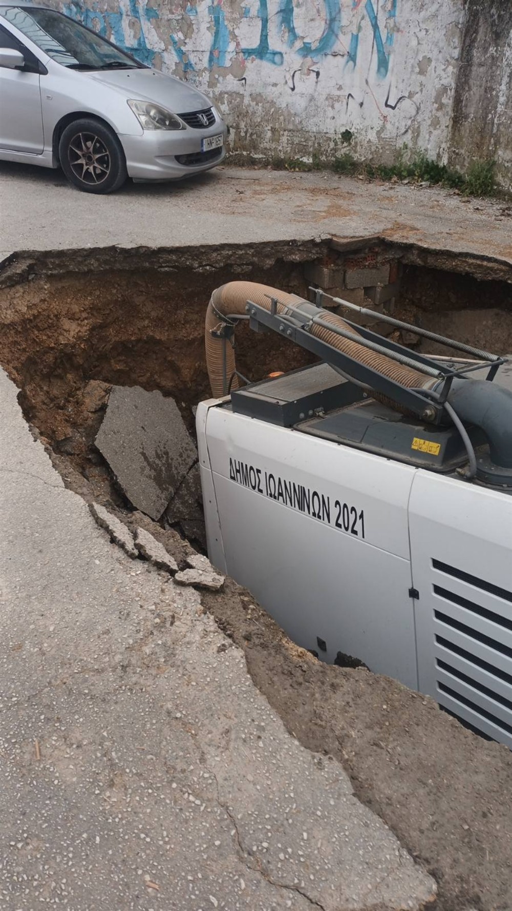 Ιωάννινα - απορριματοφόρο Ιωάννινα - απορριματοφόρο