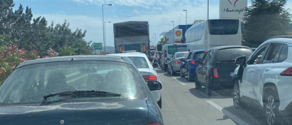 Φωτιά σε όχημα στην Αττική Οδό