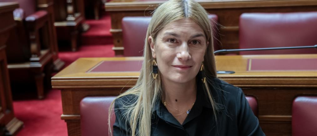 Βουλή- Βολουδάκη: Δεν θα καταφέρουν να με φιμώσουν (εικόνες)