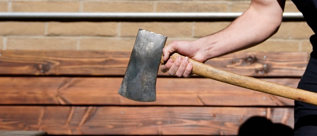 Θεσσαλονίκη: Πήγε να κλέψει φορτηγό και ο ιδιοκτήτης του επιτέθηκε με τσεκούρι