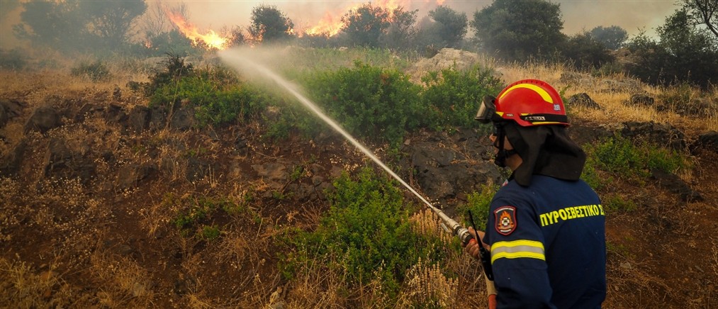 Φωτιά στον Άγιο Αθανάσιο Θεσσαλονίκης – Μήνυμα του 112 στους κατοίκους