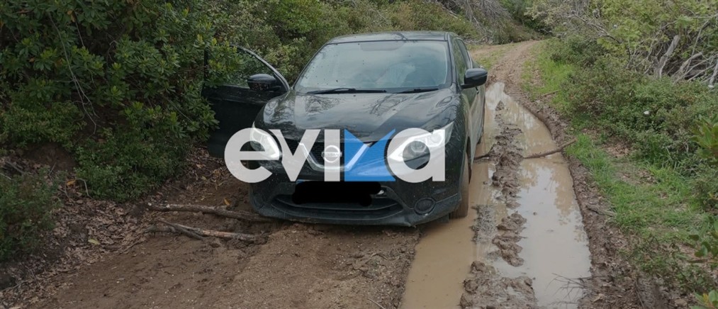 Εύβοια: Αυτοκίνητο εγκλωβίστηκε σε βάλτο