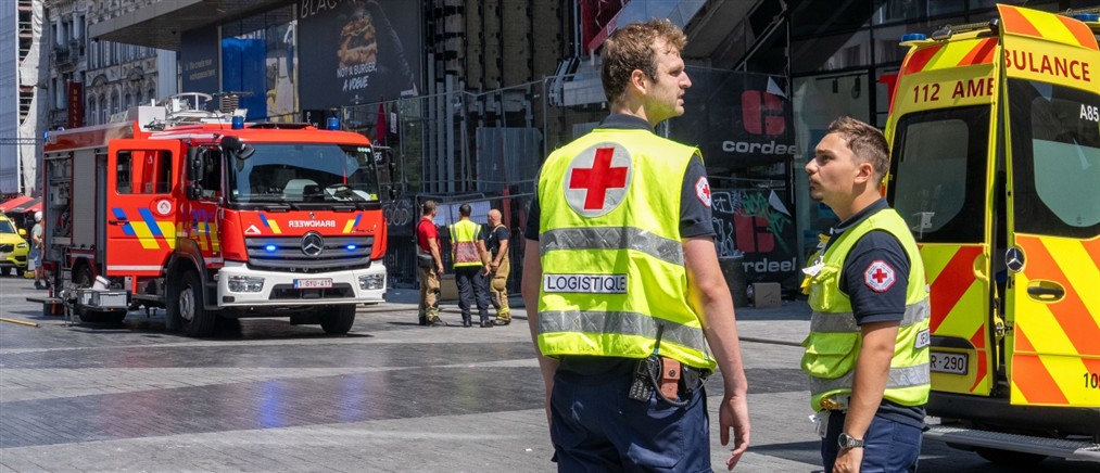 Φωτιά ξέσπασε σε εργοτάξιο σε κεντρικό σημείο των Βρυξελλών - Τουλάχιστον 6 νεκροί (βίντεο)