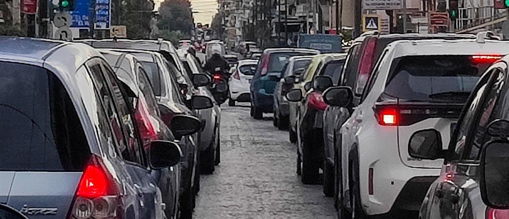 Κίνηση στους δρόμους: Κυκλοφοριακό χάος στην Αθήνα (χάρτης)
