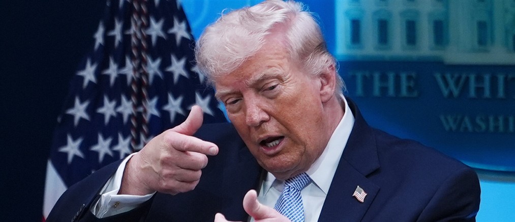 Τραμπ: Θέτει σε εφαρμογή τον ναυτικό αποκλεισμό των στενών του Ορμούζ