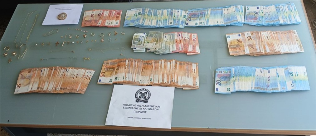 Χειροπέδες σε 23χρονη - Ήταν μέλος εγκληματικής ομάδας με ειδίκευση στις κλοπές