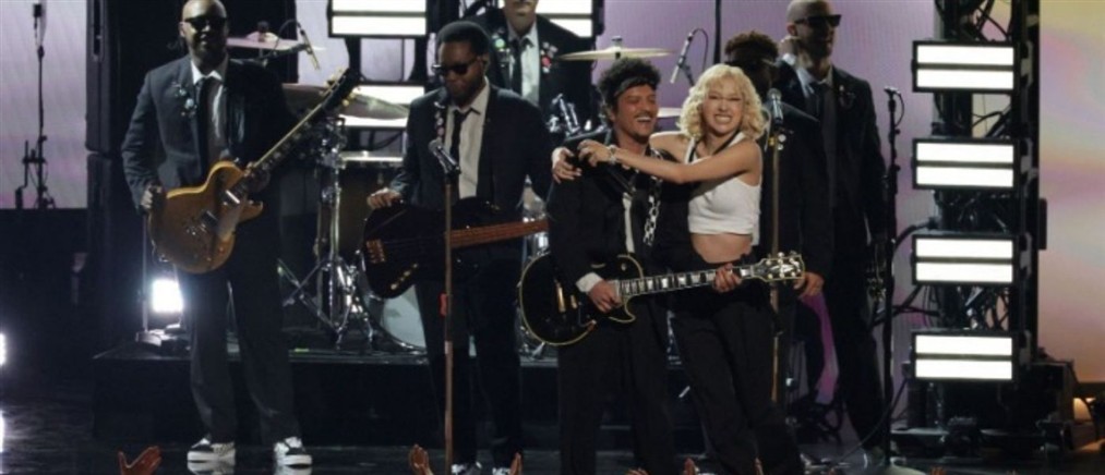 Το APT των Bruno Mars και Rose ανακηρύχθηκε το τραγούδι με τις περισσότερες πωλήσεις το 2025