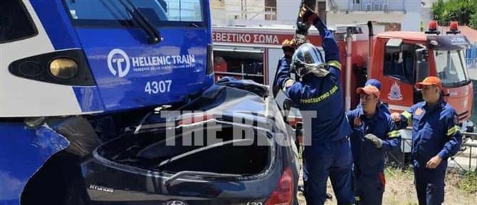 Πάτρα: Σύγκρουση συρμού του Προαστιακού με αυτοκίνητο (εικόνες)