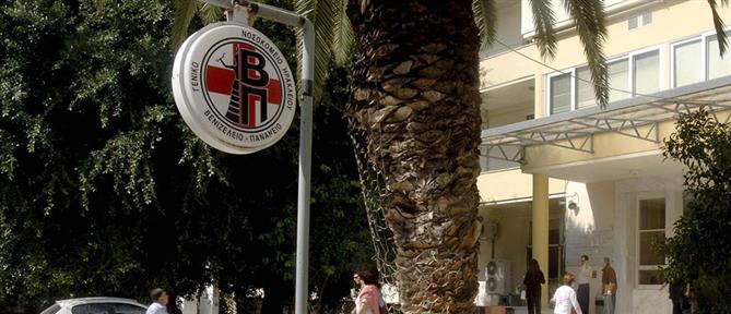 Ηράκλειο: Κατέρρευσε γυάλινο μπαλκόνι σε πεζό - Νοσηλεύεται σε κρίσιμη κατάσταση