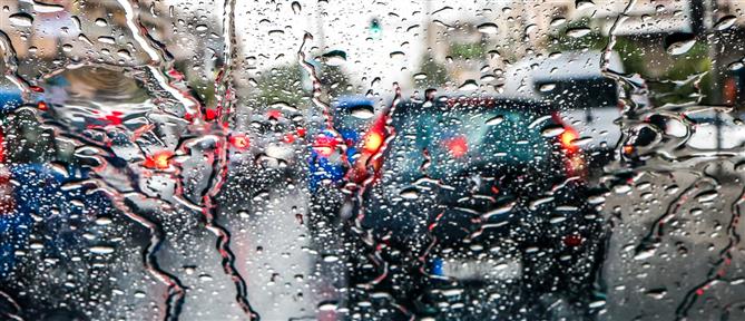 Ισχυρή καταιγίδα έπληξε την Αττική