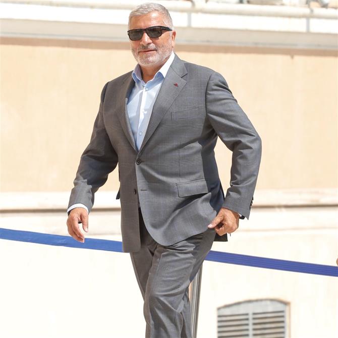 Γιώργος Πατούλης: "Ένωσαν ξανά τις ζωές τους με θρησκευτικό γάμο για να μπορέσουν να σταθούν νονοί στον γιο μας" - Η ανάρτησή του