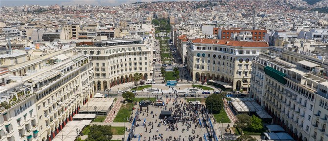 Θεσσαλονίκη: Παρέα ατόμων μαχαίρωσαν 24χρονο για να του πάρουν την ζακέτα και το κινητό