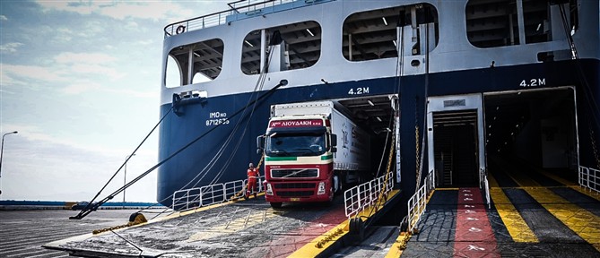 Μυτιλήνη: Έληξε η κινητοποίηση των κτηνοτρόφων στο λιμάνι