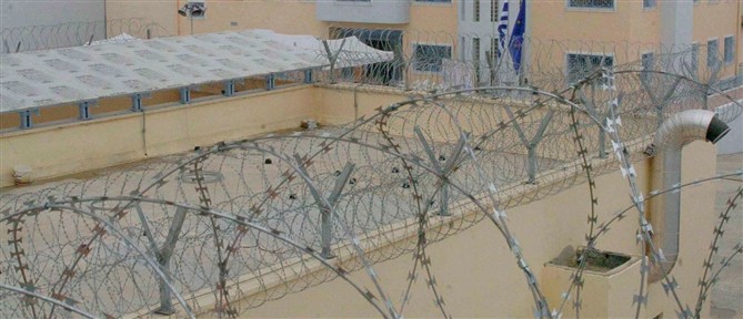 Φυλακές Δομοκού: Έτοιμοι για πόλεμο ήταν οι κρατούμενοι - Αυτοσχέδια μαχαίρια στα κρεβάτια