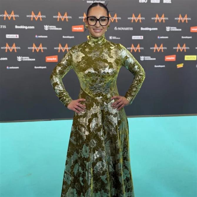 Eurovision 2025: Εντυπωσίασε με την εμφάνισή της στο Τιρκουάζ χαλί η Klavdia (Φωτογραφίες)