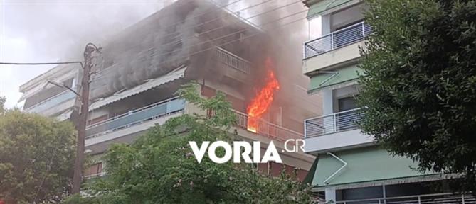 Θεσσαλονίκη: Μεγάλη φωτιά σε διαμέρισμα στην Καλαμαριά (εικόνες)