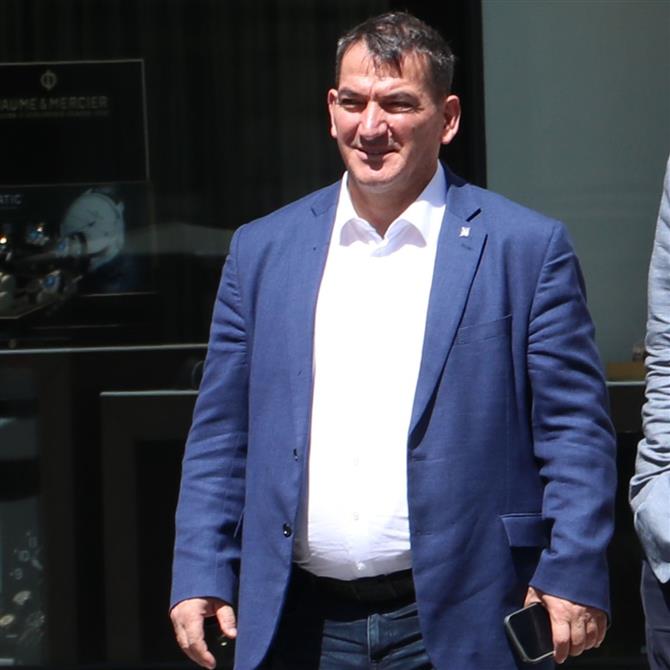 Πύρρος Δήμας: Παντρεύτηκε ο γιος του, Βίκτωρας, στο Λιτόχωρο Πιερίας (Φωτογραφίες & βίντεο)