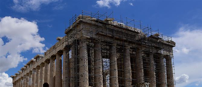FT για Ελλάδα: Από το χείλος του γκρεμού στο come back