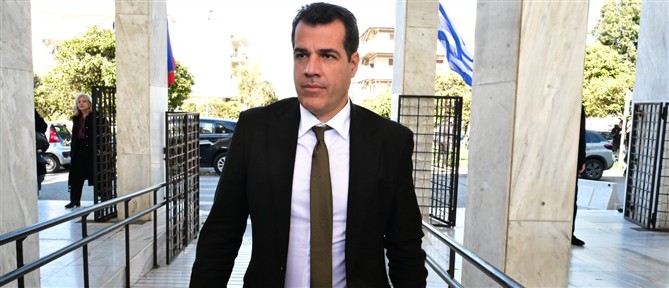 Τηλεδιάσκεψη Θάνου Πλεύρη με τον δήμο Χερσονήσου για τη ρύθμιση του μεταναστευτικού στο Ηράκλειο