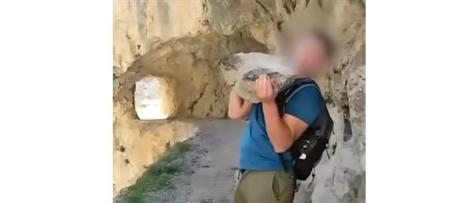 Ισπανία: Τουρίστας πέταξε βράχο σε μονοπάτι και κινδυνεύει με πρόστιμο 200.000 ευρώ