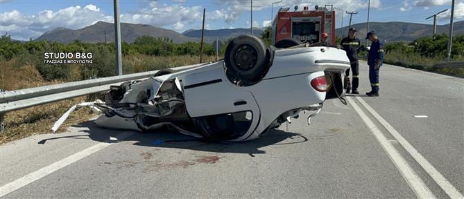 Ναύπλιο - Τροχαιο: Σοβαρός ο τραυματισμός των επιβαινόντων (εικόνες)