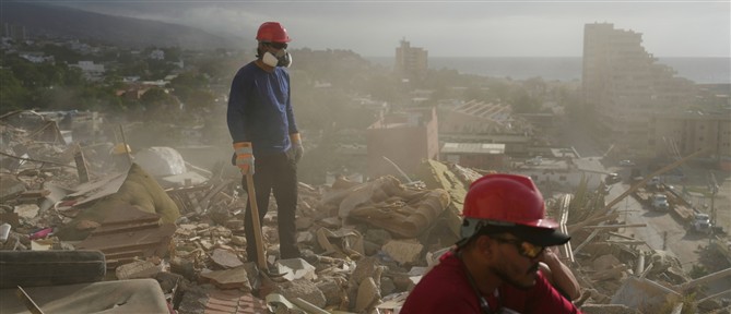Βενεζουέλα: Τουλάχιστον 4.118 οι νεκροί από τους φονικούς σεισμούς - Συνεχίζονται οι έρευνες στα ερείπια