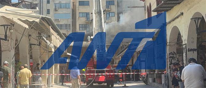 Θεσσαλονίκη: Μαίνεται η φωτιά στο Καπάνι - Στο νοσοκομείο με αναπνευστικά προβλήματα 3 πυροσβέστες