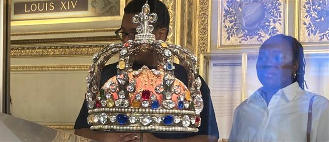Μακρόν για ληστεία στο Λούβρο: Θα ξαναβρούμε τα έργα και οι αυτουργοί θα οδηγηθούν στη δικαιοσύνη