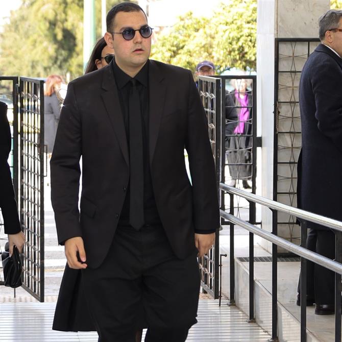Ο Χρήστος Κούγιας για τη δικαστική διαμάχη των γονιών του: "Ο πατέρας μου ξέχασε ότι ήταν η μαμά των παιδιών του και την έβλεπε σαν αντίδικο"