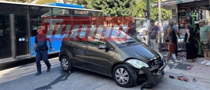 Πάτρα: Μηχανή συγκρούστηκε με αυτοκίνητο και κατέληξε σε περίπτερο (εικόνες)