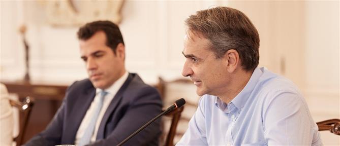 Συνάντηση του Πρωθυπουργού με τον Υπουργό Μετανάστευσης