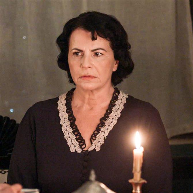 Grand Hotel: Όσα θέλεις να ξέρεις για τη μητέρα του Πέτρου, Σμαρούλα Ασλάνογλου