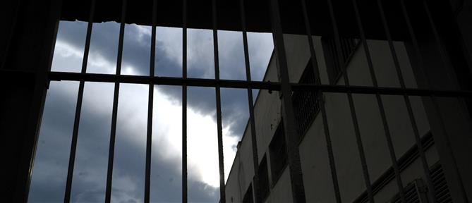 Πύργος: Επιχείρησαν να περάσουν ναρκωτικά σε κρατούμενο