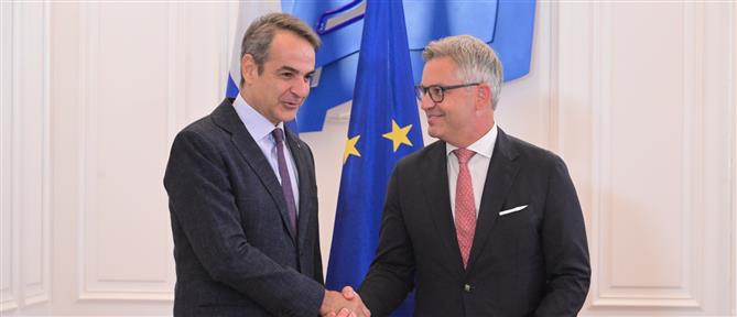 Μεταναστευτικό - Μητσοτάκης: Θα διασφαλίσουμε ότι τα σκάφη δεν θα αναχωρούν καν από τις ακτές της Λιβύης (εικόνες)