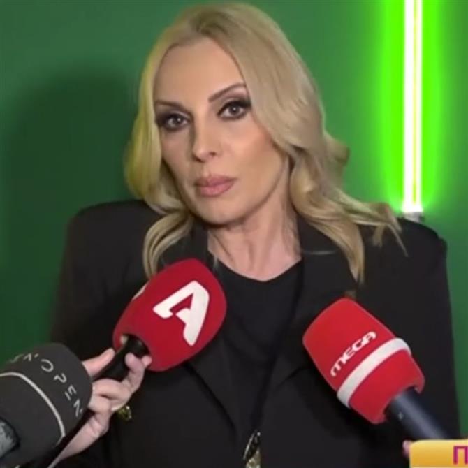 Πέγκυ Ζήνα για Σάττι: "Έχω καταλάβει ότι το Μαρινάκι δεν μπορεί να ενσωματωθεί με την ελληνική σόουμπιζ"
