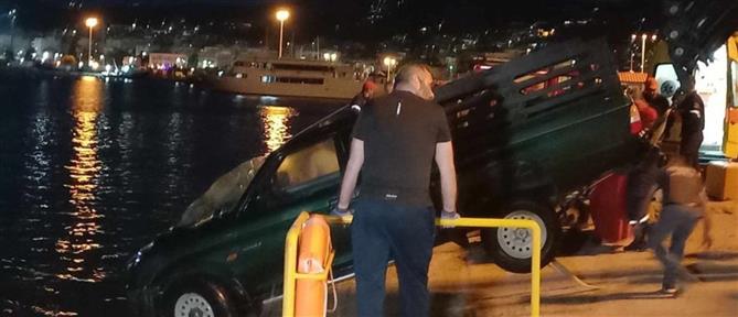 Μυτιλήνη: “Βουτιά θανάτου” με αυτοκίνητο στο λιμάνι (εικόνες)