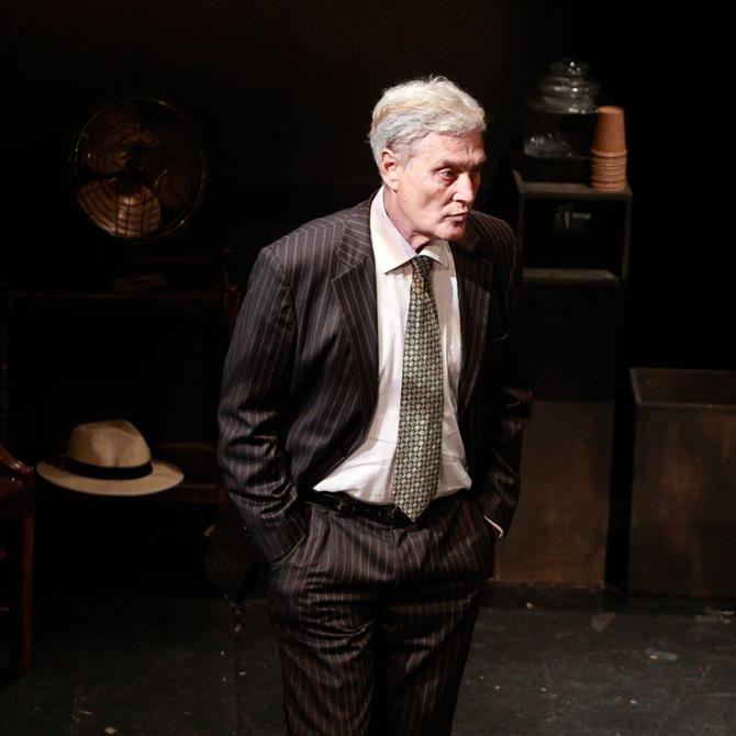 Πέθανε ο Αλμπέρτο Εσκενάζυ σε ηλικία 73 ετών

