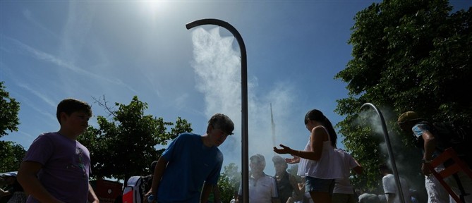 Γαλλία: Κλείνουν νωρίτερα ο Πύργος του Άιφελ και το Λούβρο λόγω καύσωνα