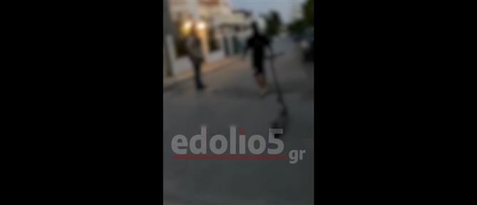 Γλυκά Νερά: Βίντεο ντοκουμέντο με τη στιγμή της επίθεσης του 17χρονου (εικόνες)