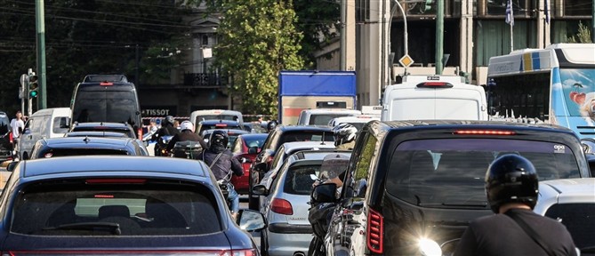 Οδηγοί έτοιμοι να πιαστούν στα χέρια – Άγριοι καβγάδες με το παραμικρό στους δρόμους