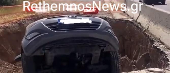Ρέθυμνο: Αυτοκίνητο έπεσε μέσα σε τεράστια λακκούβα των έργων στο ΒΟΑΚ (εικόνες)