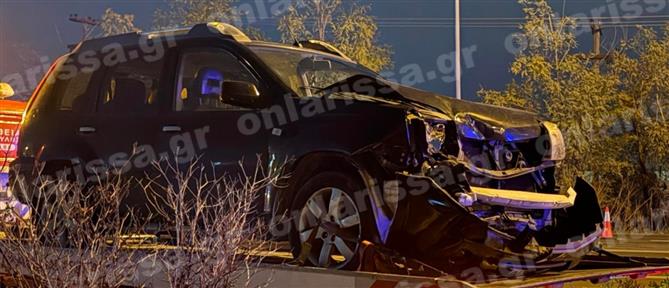 Λάρισα: Σοβαρό τροχαίο με τέσσερις τραυματίες (εικόνες)