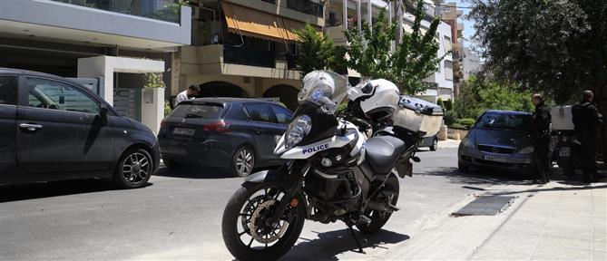 Έγκλημα στη Νέα Σμύρνη: "Τι έκανα, τι έκανα;" φώναζε ο πατέρας που σκότωσε τον 45χρονο γιο του