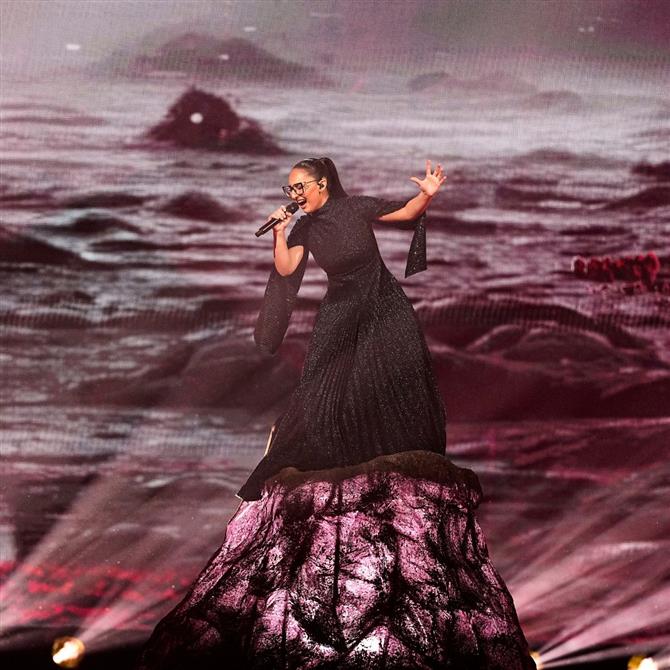 Eurovision 2025: Ξέσπασε σε κλάματα η Klavdia μετά την εμφάνιση της στον Β’ Ημιτελικό (Βίντεο)